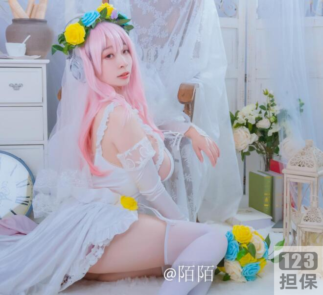 优质奶牛妹《韶陌陌》15套COS照合集