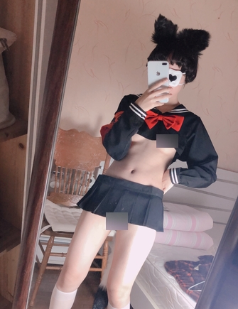 网红小结巴自拍作品合集