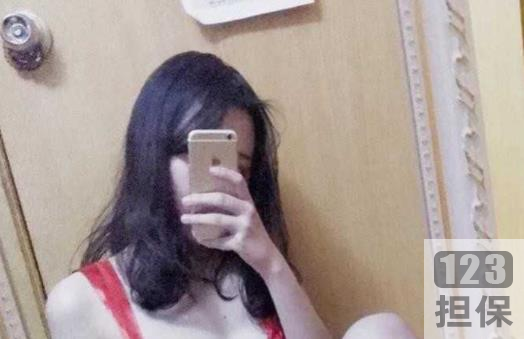 露脸美女浮力姬(软软的露西)香艳合集