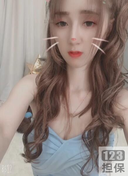 虎牙主播夏璃月土豪定制视频