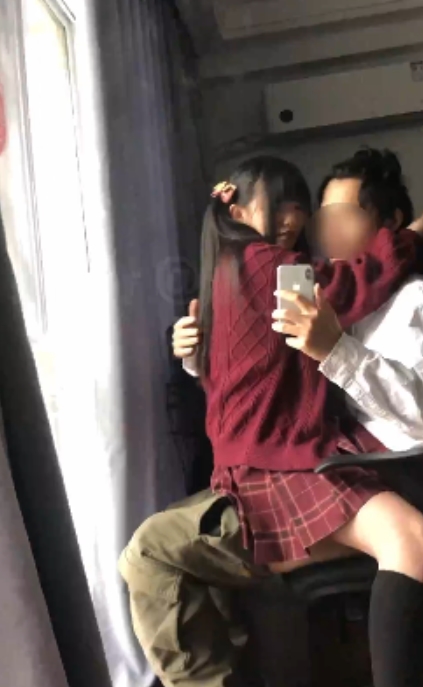 [自行打包]+JK_0571+山楂树妹子+三部曲+合集+[3v+200m][磁力链接]