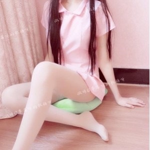 微博人气网红（草莓味的软糖呀）精品定制合集