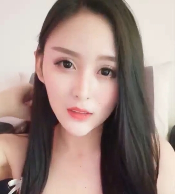 超级有气质的3少妇开放直播勾引【36V13GB】百度云资源