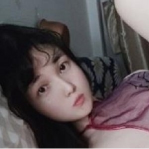 某推超级人气高品质东南亚优质大眼豪放越南美女P站网红越南妹（Erica_hand）最新合集_[19v1.2GB]_