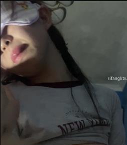 专玩女神级别美女的帅小伙约3位优质身材美少女[3V4.5G]