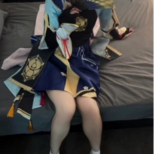 [转载搬运] [补]牛逼大神『MN』最新约会足艺COSER三部曲 [3V+875M][百度盘]