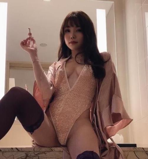 推掏桁人（芝芝body）2021街拍合集