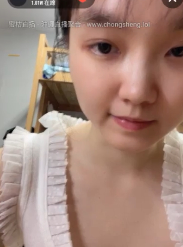 学妹宿舍大胆表演,流血洗澡视频10v+19g自行打包