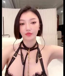 小巫婆车灯般明亮笑容，福利合集高清下载观看