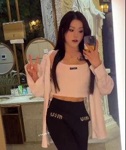 高颜值优质TS自拍视频:彬宝露脸,稀缺资源,棒棒糖后花园图集下载观看