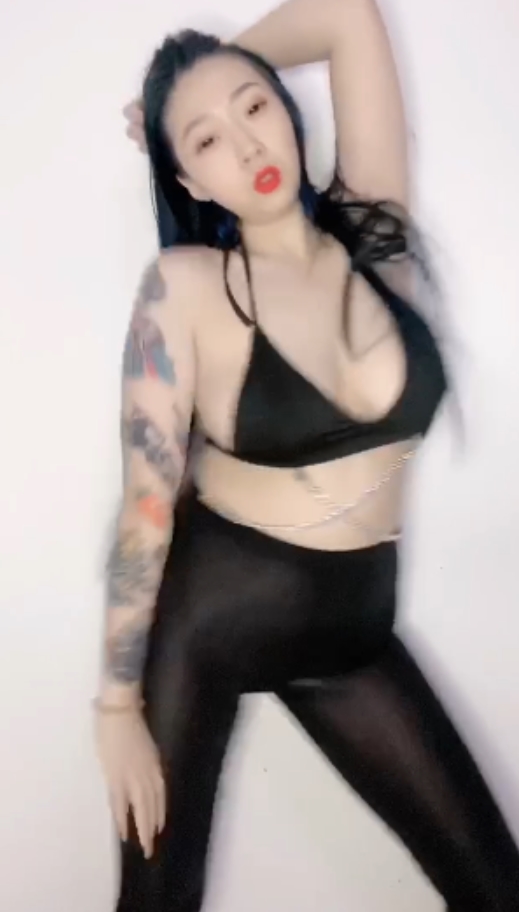 感受到生活的美好,珍惜当下的每一个瞬间。1.13G百度云