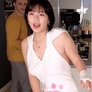 香蕉妹Obokozu505g合集，百度新增25v，笑声爆发收藏394