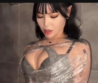 稀有资源！韩国自拍女主！2V-3.4G完美之作！