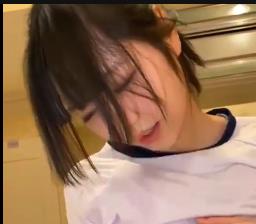 水嫩一线天~小L莉短视频合集15V-405M完整版，露脸视觉享受，下载观看！