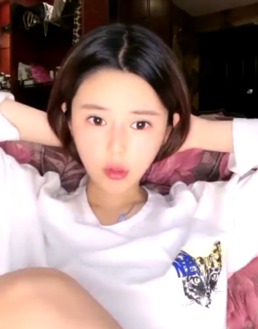 美仆婧G罩杯主播，92v62.3g，直播精彩不断