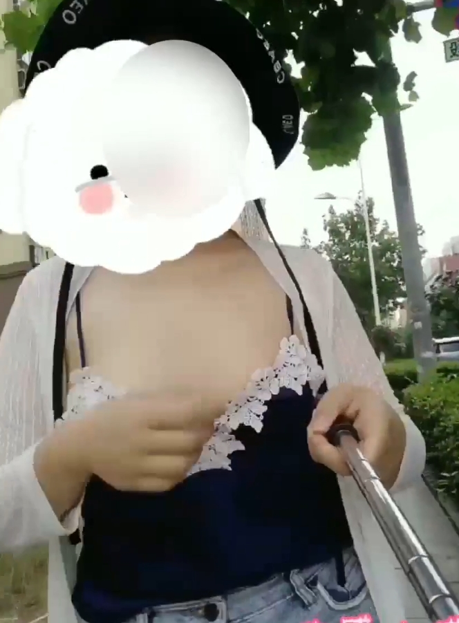 超大胆！博主性感小猫咪勾引老头乐122.91G资源震撼上线！