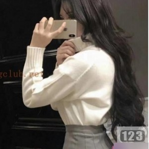 姨fly利大合集：热舞JK群斗鱼粉丝一对一视频生活奢侈品