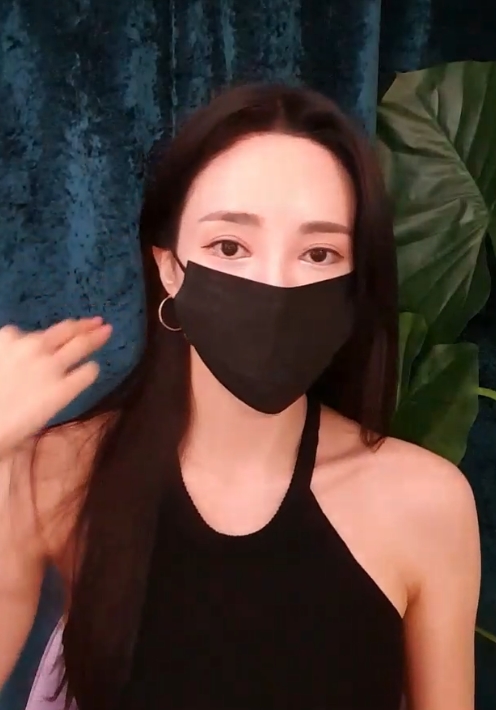 韩国热舞达人孙一宁，优质身材舞技出众，百度ED2K收藏视频数量惊人