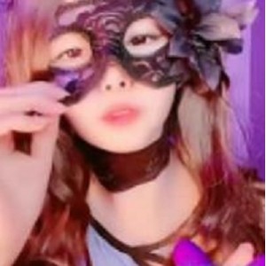 网红女神艾米cosplay合集，4.4G视频尽收眼底！