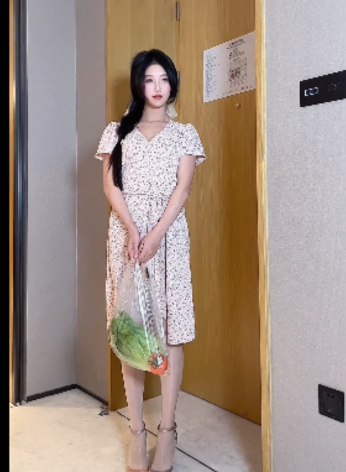 抖娘利世:小保姆与老头故事141P1V-1.59GB百度盘