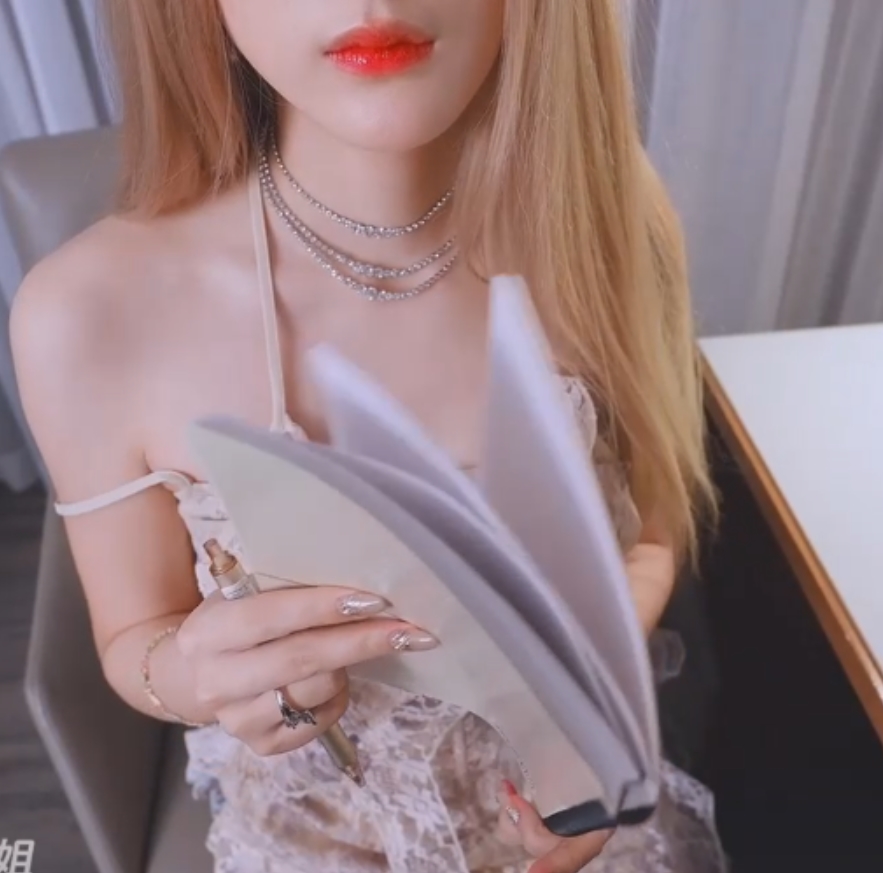 望大家能够收藏并观看这部精彩的作品，感受FortuneCuttie带来的独特魅力和饼弄姐姐的魔力！