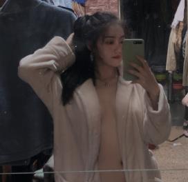 吴x晶学生妹：高颜值+技能清纯，毕业出作品！16V/3.1G资源，私圈骚动！