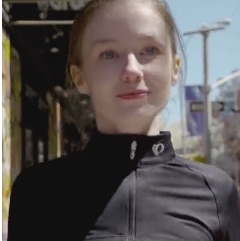 纽约大街风尚：乌克兰模特Emily展示之旅