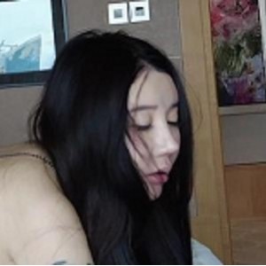 时尚丰满肉感尤物，高清露脸三人游，明星博主推特热播