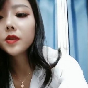 苏妲己高颜值户外自拍视频合集：41个视频，25GB大小