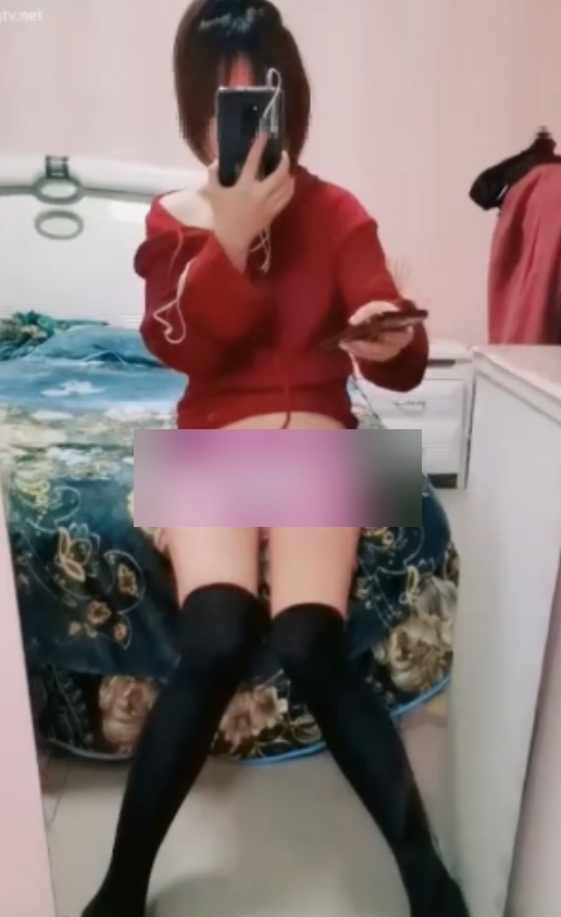 陈可儿直播放飞自我出水展示视频，大小76.4克，百度盘搬运转载