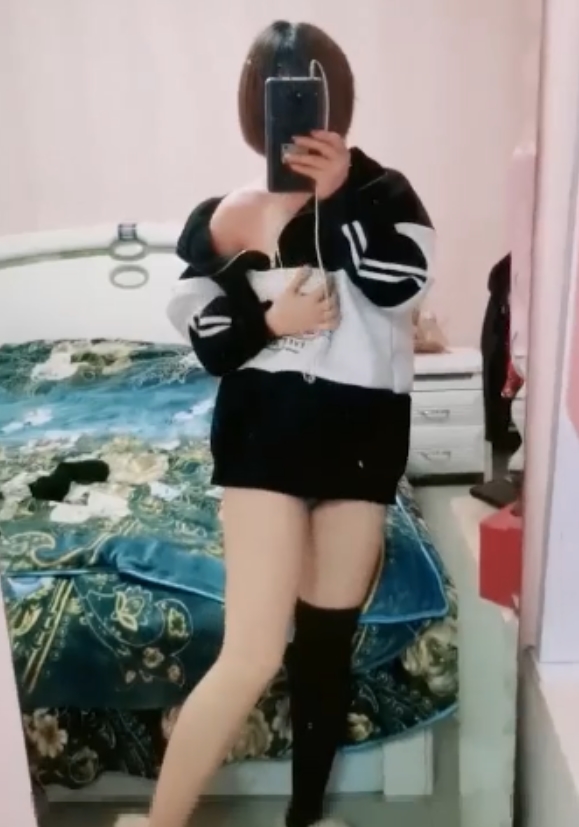 陈可儿直播放飞自我出水展示视频，大小76.4克，百度盘搬运转载