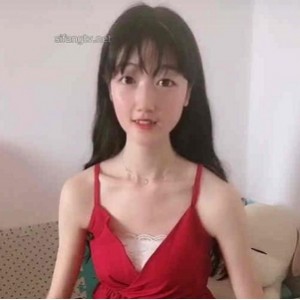 萌妹舞蹈系博主，柔软身材吸引粉丝