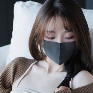 玩偶姐姐：模特圈新人，7G视频美图，身高体重完美