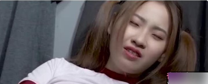 某传媒李曼妮校园球队甜美经济人作品一