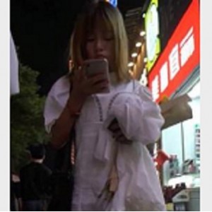 旗袍美女空档约会逛街16V资源