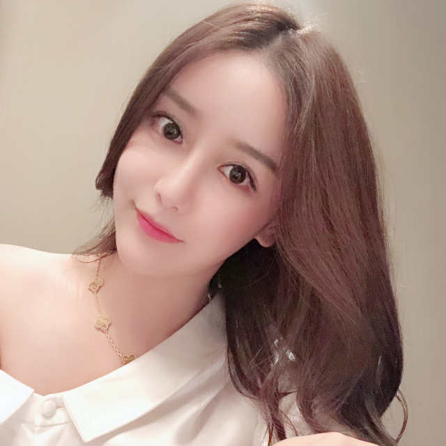 绝色女主播高清合集