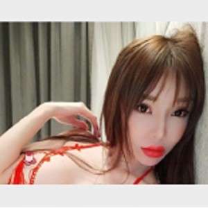 几百万粉丝的微博顶流大V《恒淼淼》微拍视频下水佳作