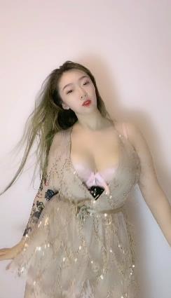 快手主播（欣妹妹）热舞高端定制,