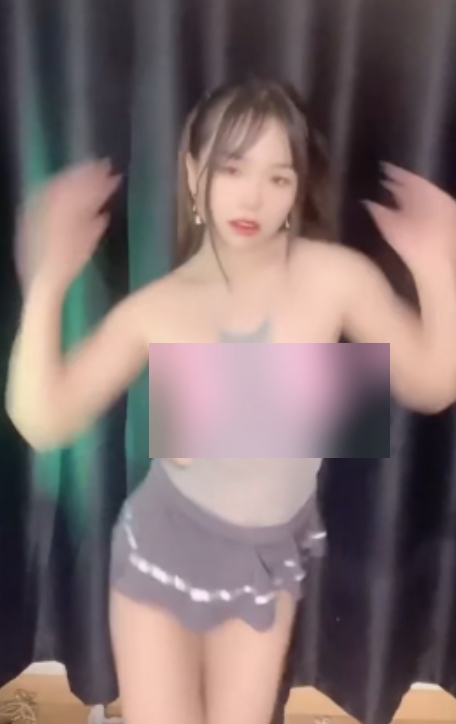 自行打包露脸抖音风反差婊第7弹：放飞自我热舞长视频福利姬口罩