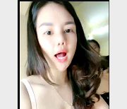 《亲姐妹~八字N子~R汁水龙头不停~作者自拍~火爆视频~喂孩子展示来~涨得难受》