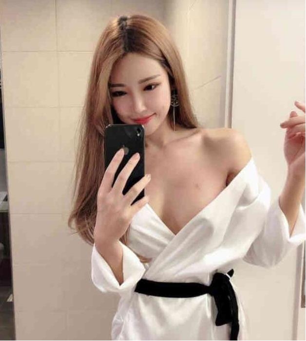 高颜值妹子私密作品珍贵合集，尽显视觉盛宴