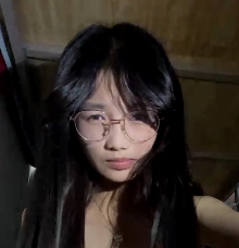 放飞自我的运动眼镜妹小东西