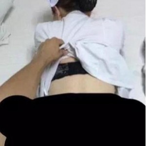 三甲医院探花女护士瑶瑶私拍视频，翘臀诱惑输出！