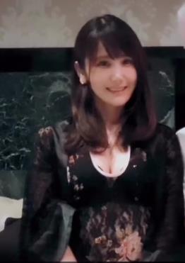 MD传媒：街头搭讪美女素人脱衣服，剧情出国岛国