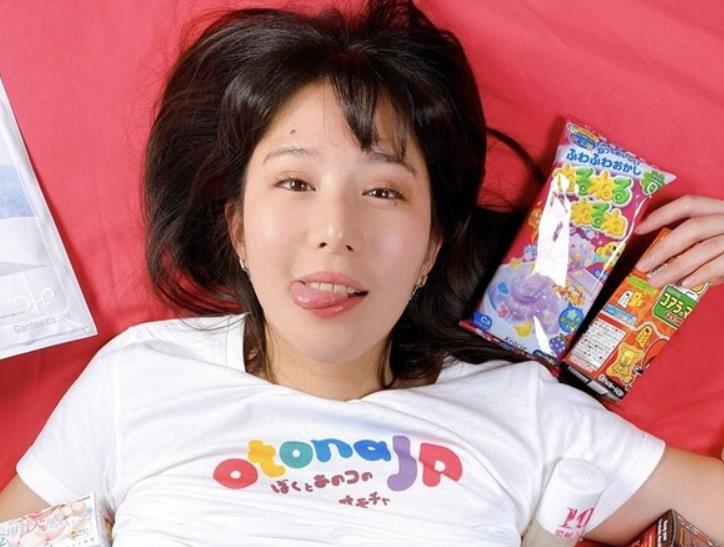 Obokozu：日系软萌女神作品合集，浮力姬挑战欧美猛男！