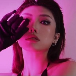 抖音网红lisa田心三水视频100个，共358分钟，国外版车头灯变装化妆