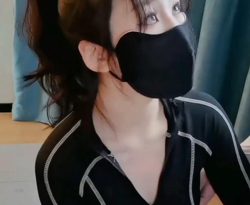 车模女神淑怡作品：窈窕身材，大长腿，皮肤超白皙，1V，1.1G