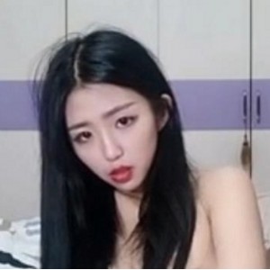 漂亮小姐姐盘肠无保护层视频1V593M黑丝露脸