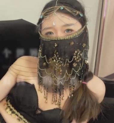 桥本香菜：神仙颜值S曲贤娆精选推特网红大漠公主，视频尺寸/数量惊艳