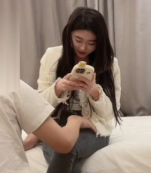 大神探花鬼脚七系列精选：32分钟身材姐姐玲珑在酒店边缘女的探花之旅